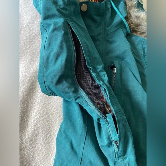 ‘B by Burton’ by Burton Arya Trench DryRide Snow Jacket w/satin lining. XL. - Picture 11 of 11